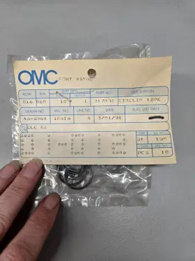 0317831 Omc Johnson Evinrude 317831 New Oem Lot Of 16 0810 Circlip