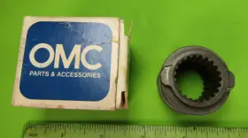 0375783 Omc Johnson Evinrude 375783 Oem 0810 Clutch Dog Used