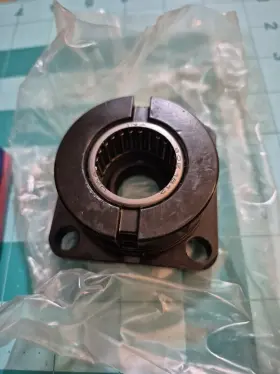 0439476 Omc Johnson Evinrude 439476 New Genuine Brp Bearing Housing Assembly #2