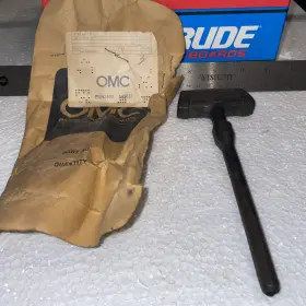 304501 Omc Johnson Evirude Nos Oem Evinrude Starter Handle 304501. Free Postage