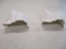 032-2747 Paragon Plastics Four Winns Transom End Caps Set Of 2 White Marine Boat