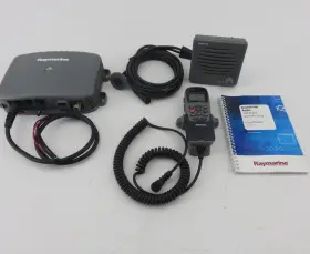 E42001 Raymarine Raytheon Autohelm Ray240 Boat Marine Seatalk Modular Vhf / Hailer Radio System