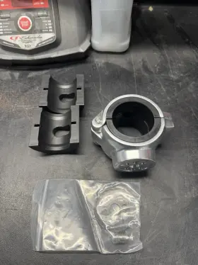 S52980 Roswell 2.5 Inch Universal 360 Degree Clamp