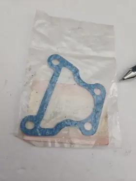 17685-87d10 Suzuki Genuine Marine Thermostat Gasket Nos Oem Suz6