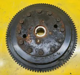 32102-94503 Suzuki 32102-94510 1985 Dt115 Flywheel Assembly #2