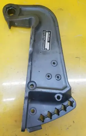 41111-94511-02m Suzuki 41111-95601-02m 1995 115 Hp Clamp Bracket Starboard