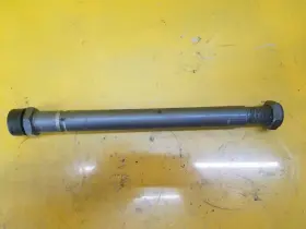41130-95540 Suzuki 41130-95541 1995 115 Hp Clamp Bracket Shaft