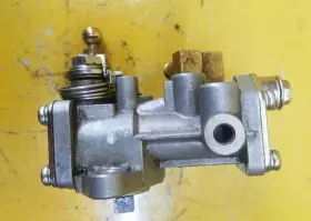 3c8-09000-1 Tohatsu 1998 50 Hp Oil Pump Assembly #2