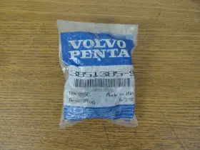 3851385-9 Volvo Penta New In Package Plug P/n B422