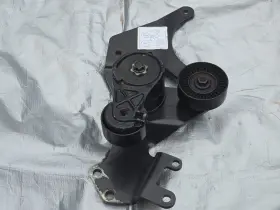 3860091 Volvo Penta 3855695 3.0l Tensioner Pulley Bracket Assembly 3860094 3860096