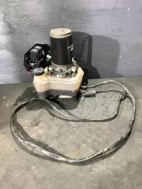 3860879 Volvo Penta Sx-m Dp-s Trim Tilt Pump Motor And Hydraulic Fluid Reservoir