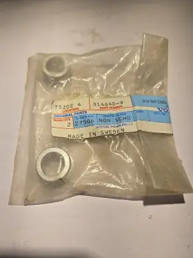 814640-9 Volvo Penta E17 Genuine Marine Bushing Oem New Factory Boat Parts