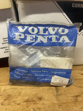876562 Volvo Penta Oem Mounting Kit