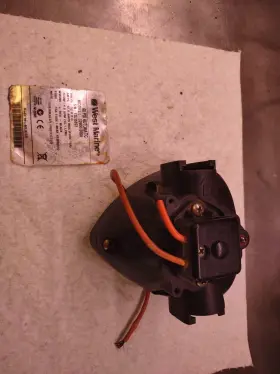 32900-3000 West Marine 13l15922 Freshwater Pumphousing/ Pressure Switch...mod.