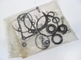 396354 Yamaha New Oem Johnson/evinrude Outboard Carb Kit