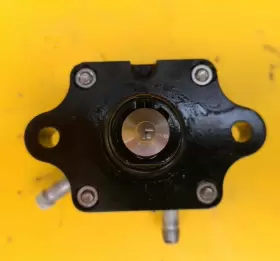 66m-24410-10-00 Yamaha 2002 15 Hp Oem Fuel Pump Assembly