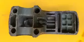 66m-44551-00-4d Yamaha 2002 15 Hp Lower Mount Rubber Bracket #3