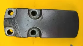 66m-44551-00-4d Yamaha 2002 15 Hp Lower Mount Rubber Bracket