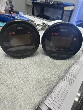 6y5-8350t-d1-00 Yamaha Outboard Digital Tachometer And Speedometer