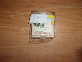 90109-08462 Yamaha Genuine Pack Of 5 Rod Bolts For One Price 4.4o Each