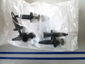 90269-06804-00 Yamaha New Oem Lot Of 5 Rivet 0810