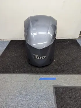 99999-04473-00 Yamaha 2018 300 Engine Cover Used Cosmetic Damage #3