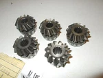 (1) Omc Johnson Evinrude Pinion Gear & Bearing 0375835, 385835. Fixed Price $15.99.