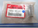 *new Oem* 0810 Honda Valve Spring 14761-HM3-671. Fixed Price $8.00.
