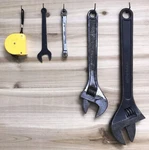 50 Pcs Black 1-1/4 Inch Shape Screw Hooks Vintage 7 Rig.... Fixed Price $13.95.