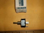 Evinrude Johnson Outboard Remote Control Choke Toggle Switch 975257 (new). Fixed Price $9.99.