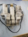 Evinrude Johnson Outboard 150 Hp 1985 Trim & Tilt Unit 328718 Body (936). Fixed Price $289.00.