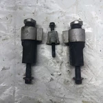 Evinrude 75 90 Hp E-tec Upper Mount Assy (set Of 2) Pn 5005735 Freshwater. Fixed Price $119.99.