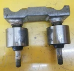1995 Suzuki 115 Hp Upper Engine Mount Set 54136-94503 54130-94501. Fixed Price $39.99.