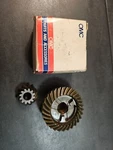 New Oem Omc Johnson / Evinrude Gear Set 433618. Fixed Price $159.99.